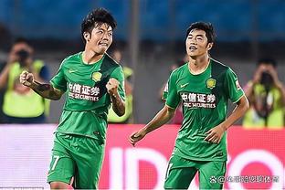 Cường độ không nhỏ! Thể thao: Quốc Túc sắp xếp nửa trận phân tổ đối kháng, hai đội Hoàng Lam 4 - 4 bắt tay giảng hòa